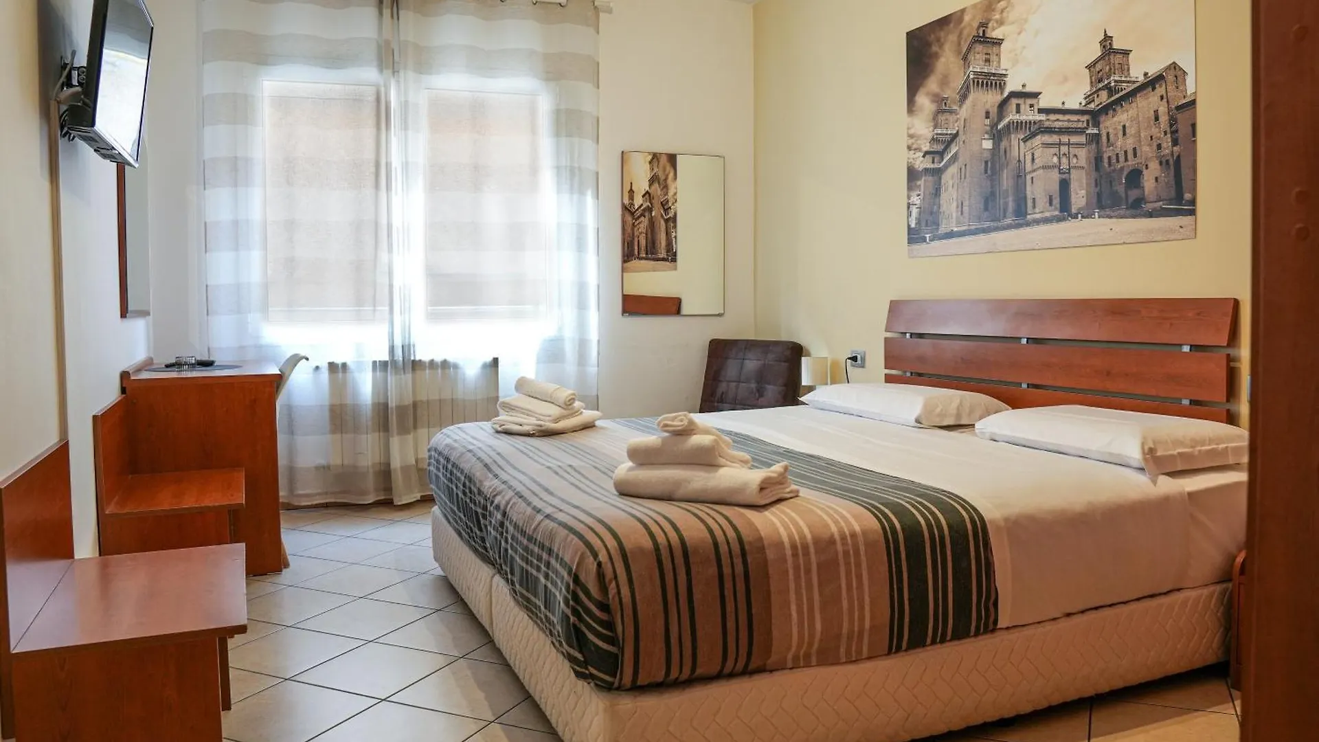 Smart Hotel Ferrara Italia